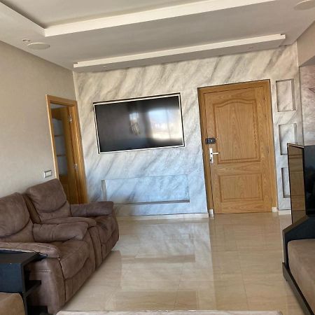 Magnifique Appart F3, Renove, Tres Bien Desservie Casablanca Buitenkant foto