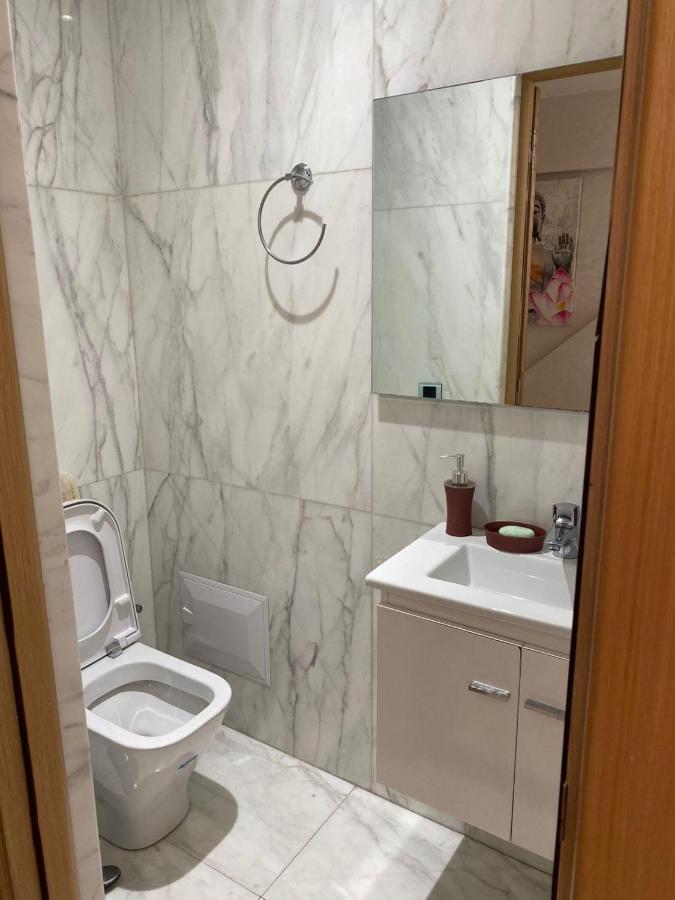Magnifique Appart F3, Renove, Tres Bien Desservie Casablanca Buitenkant foto