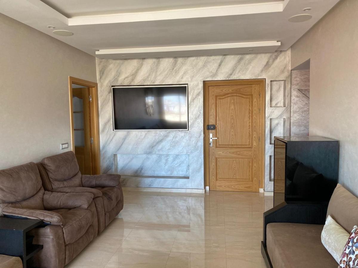 Magnifique Appart F3, Renove, Tres Bien Desservie Casablanca Buitenkant foto